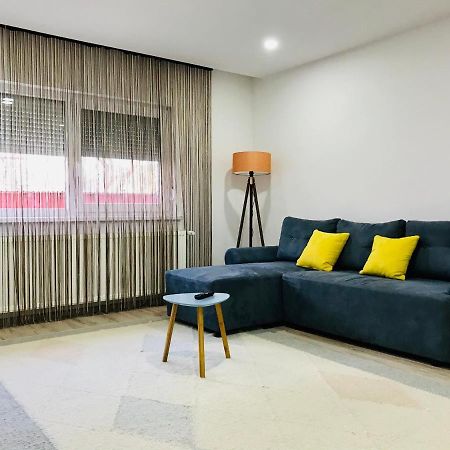 Comfy Apartment - Free Private Parking,Ac,Wi-Fi カレイ エクステリア 写真
