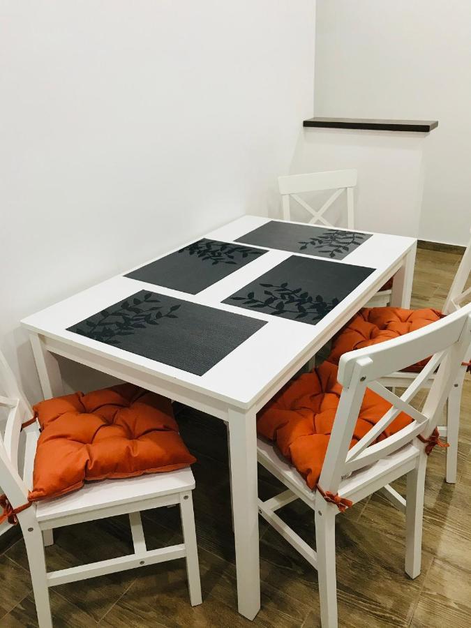 Comfy Apartment - Free Private Parking,Ac,Wi-Fi カレイ エクステリア 写真