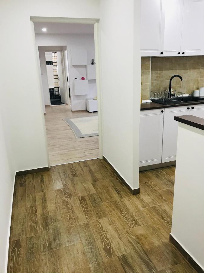 Comfy Apartment - Free Private Parking,Ac,Wi-Fi カレイ エクステリア 写真