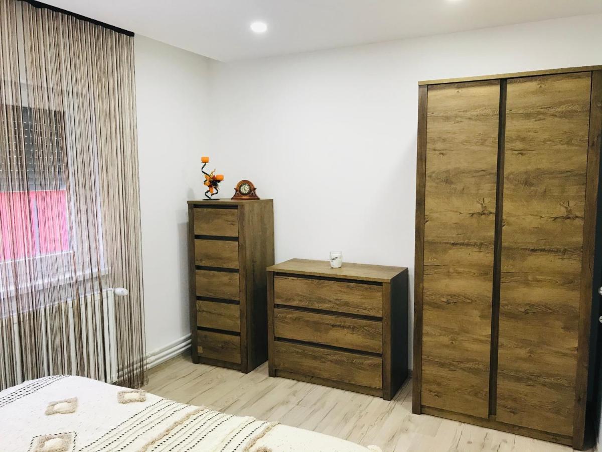 Comfy Apartment - Free Private Parking,Ac,Wi-Fi カレイ エクステリア 写真