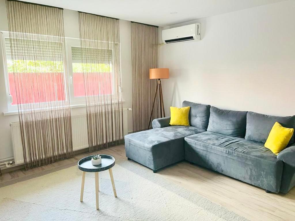 Comfy Apartment - Free Private Parking,Ac,Wi-Fi カレイ エクステリア 写真